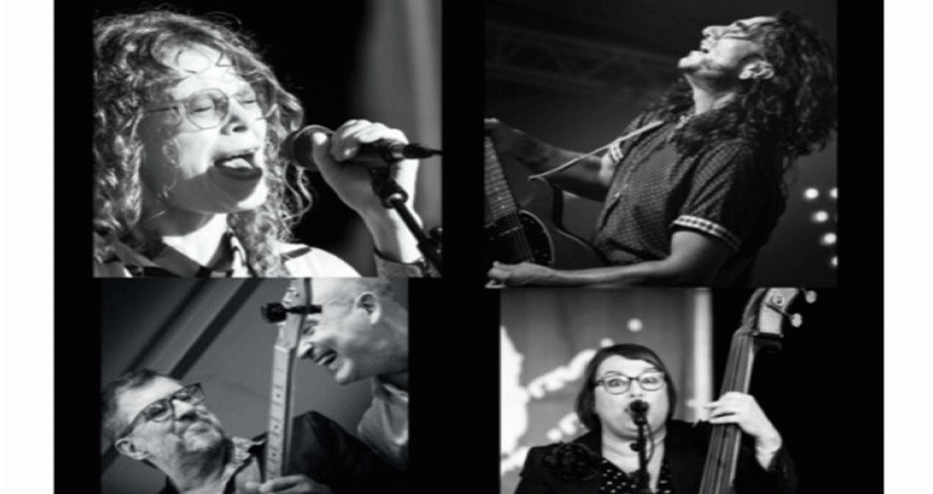 Photographie noir et blanc de musiciens et chanteurs