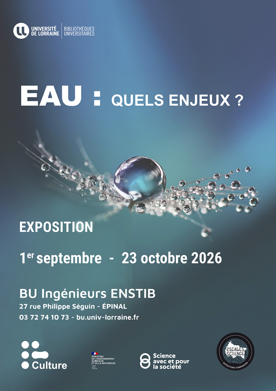 Affiche de l'exposition "Eau : quels enjeux ?" . On y voit un gros plan d'une goutte d'eau qui se décompose en gouttelettes.